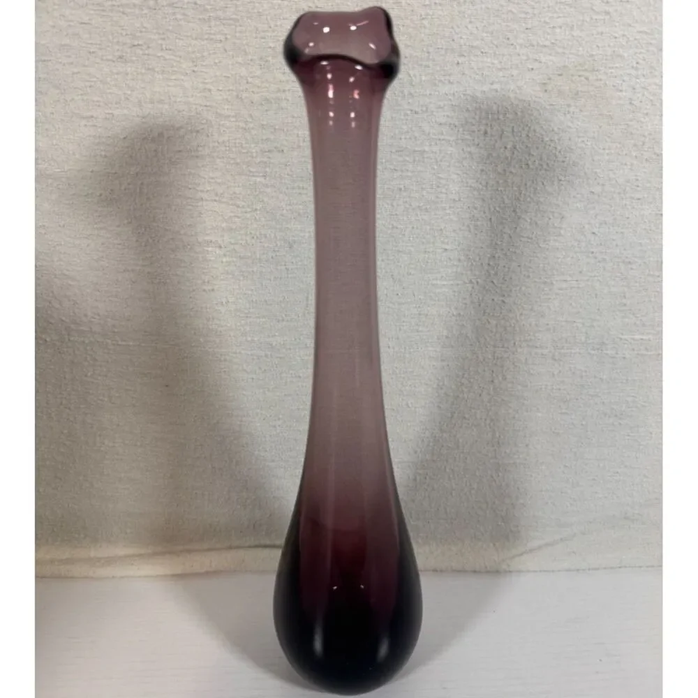 Vintage Hand Blown Amethyst Purple Glass Bud Vase Asymmetric Ruffled Rim 10.5